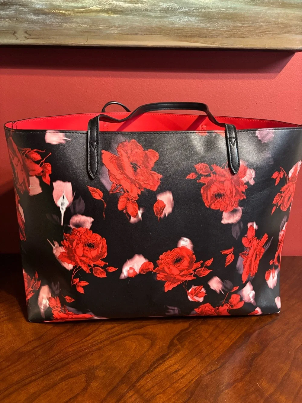 Victoria's Secret Black Tote, Overnight bag with Red Floral Print.🌹